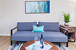 Ilikai Collection #1201