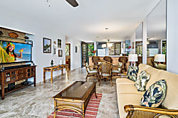 Country Club Villas 241