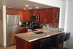 Ilikai Hotel & Suites