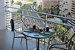 Ilikai Hotel & Suites