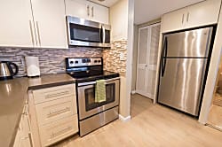 Ilikai Hotel & Suites Condo