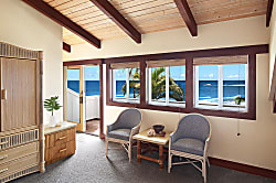 Hale Ohana Beachfront Home Poipu