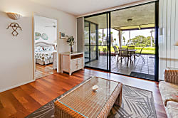 Country Club Villas #127