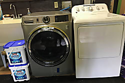 Skipper’s Beach Cabana