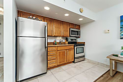 Royal Kahana 702 Studio Condo