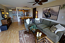 Kamaole I Beach Luxury Condo 4th Floor