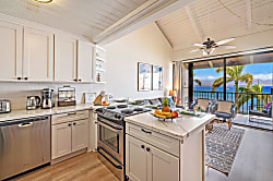 Maalaea Banyan Oceanfront Condo with Loft