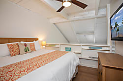 Maalaea Banyan Oceanfront Condo with Loft