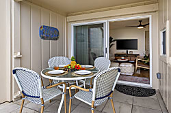 Kona Surf and Racquet Club Townhouse #188