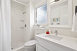 Kona Surf and Racquet Club Townhouse #188