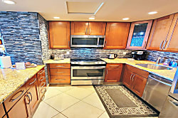 Whaler Penthouse Unit 1220