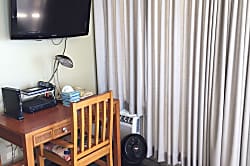 Pacific Monarch Hotel 20th Floor Unit