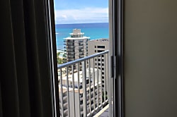 Pacific Monarch Hotel 20th Floor Unit