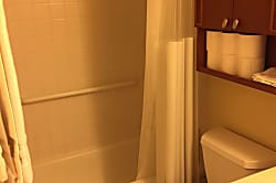 Pacific Monarch Hotel 20th Floor Unit