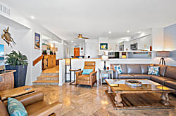 Kaanapali Royal J-302