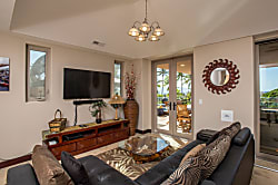 Royal Shores Vacation Estate