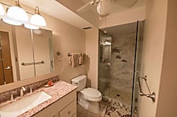 Kanai A Nalu Condo Oceanfront 2BR in Maalaea