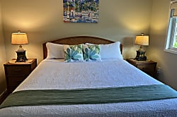 Kona Surf Racquet Club 33