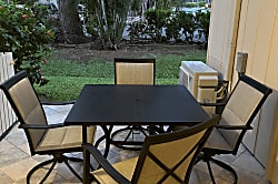 Kona Surf Racquet Club 33