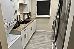 Kona Surf Racquet Club 33