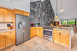 The Wai'oli, walk 2 bay & town