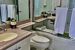 Illikai Marina Corner Unit