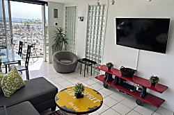 Illikai Marina Corner Unit