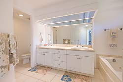 Villas of Kamalii 30