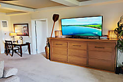 The Whaler 11th Floor