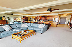 The Whaler 11th Floor