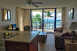 Ma'alaea Banyans Oceanfront Condo 
