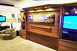 The Whaler Unit 1064