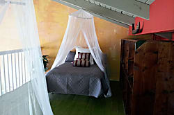 Top Floor Artistic Penthouse