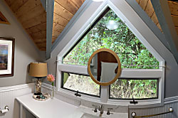 Captain's Quarters Cottage 