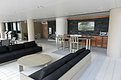 Waikiki Landmark #2504