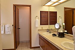 Shores at Waikoloa 206