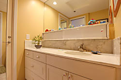 Whaler #963 OceanView Studio