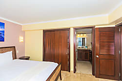 Ilikai Condo 2 Bedroom City View Unit