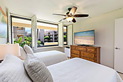 Kamaole Sands Building #10, Unit 215