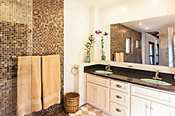 Hale Ke Alaula (Sunset Glow)