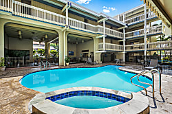 Kona Oceanfront Luxury Condo 