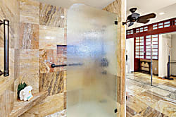 Whaler on Kaanapali Beach 552