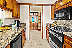 Whaler on Kaanapali Beach 552