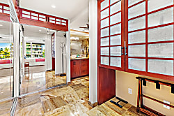 Whaler on Kaanapali Beach 552