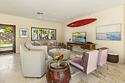 Kahala Breeze Modern Tropical Home