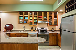 Kahalu'u Beach Villas 1-102