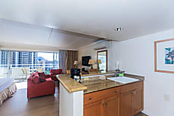 Ilikai Hotel Lagoon View Condo 16th Floor