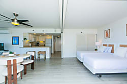 Ilikai Hotel 17th Floor