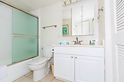 Ilikai Hotel 17th Floor