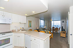 Ilikai Marina 3rd Floor Yacht View Condo